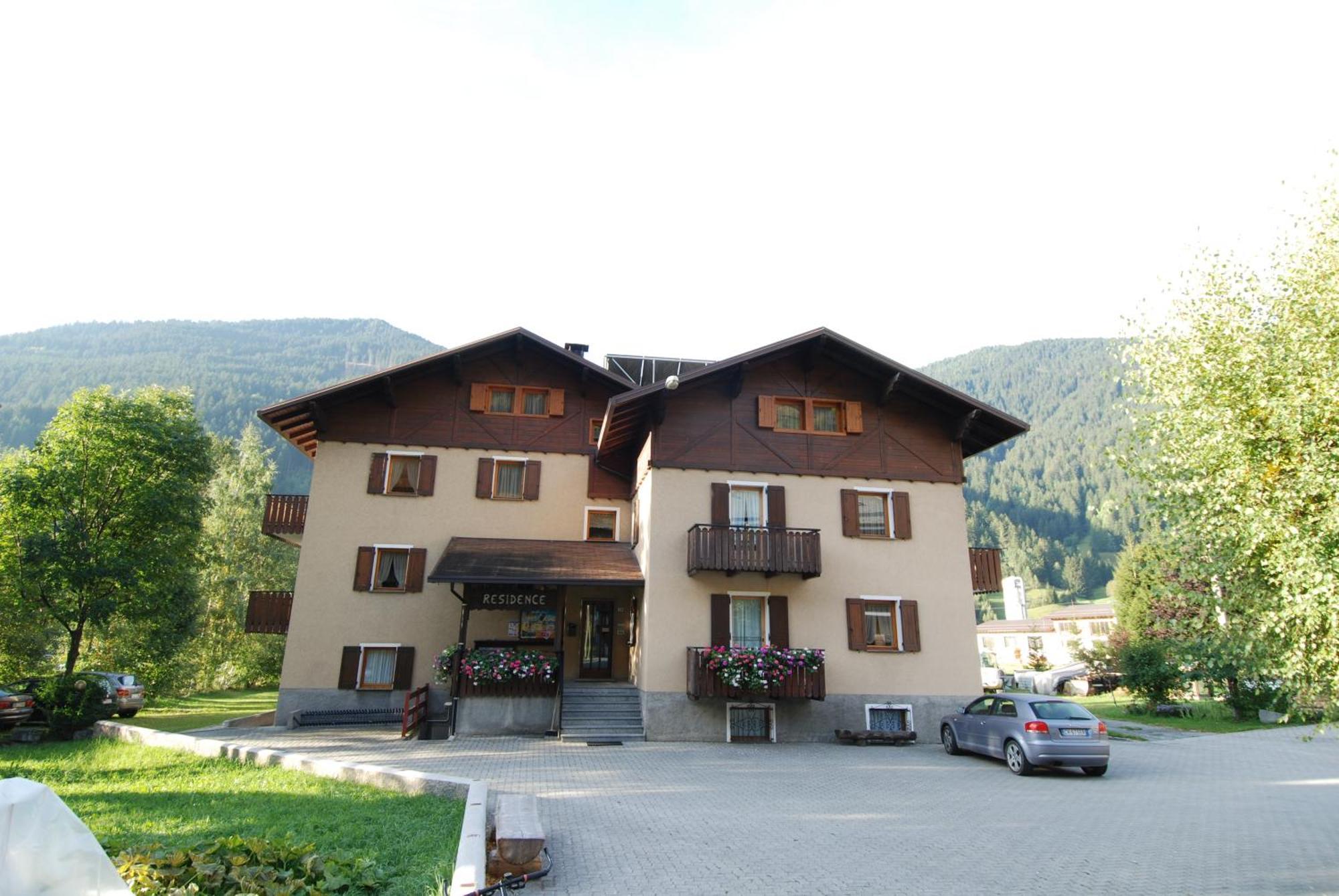 Residence Pian Del Vino Pradelle Bagian luar foto