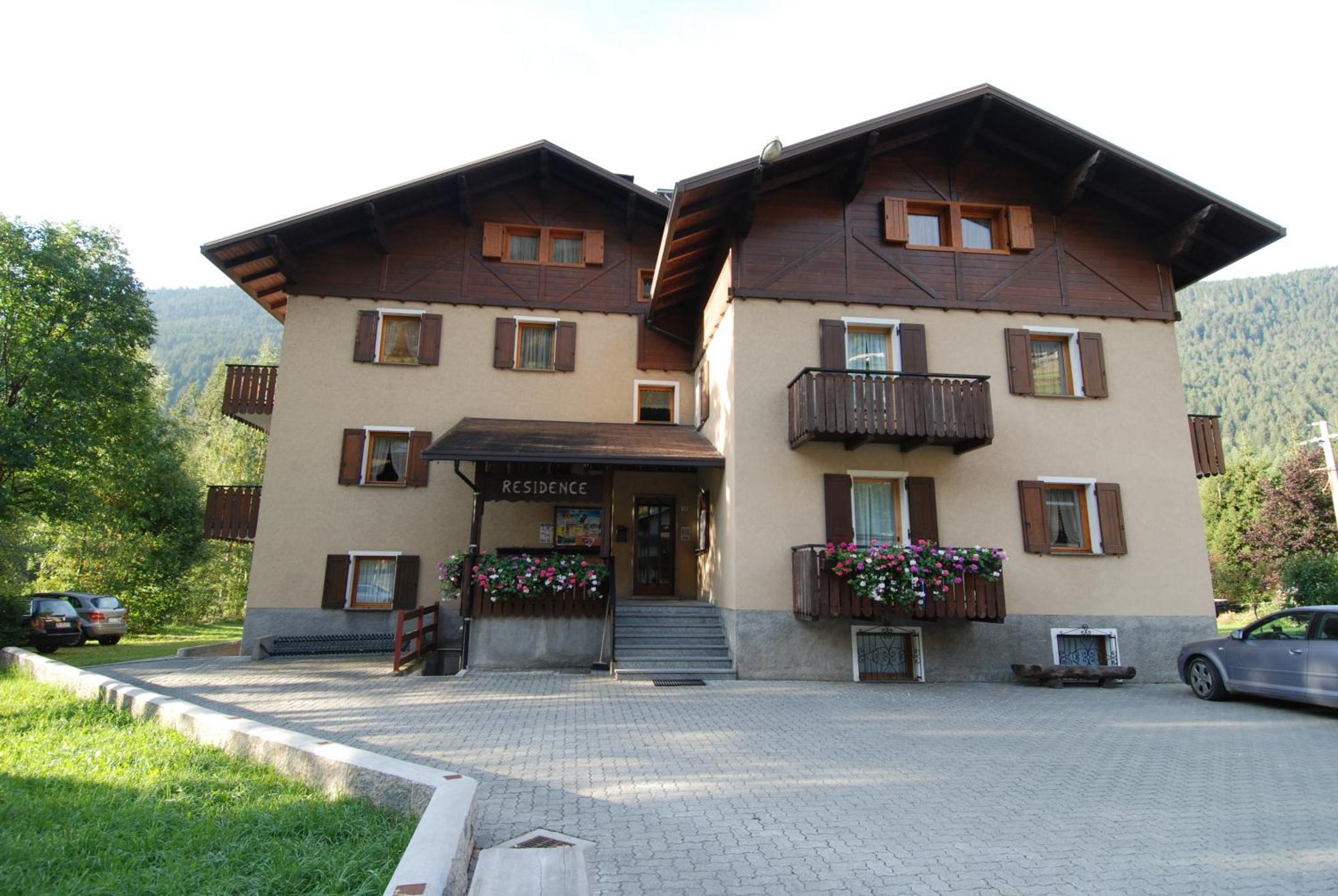 Residence Pian Del Vino Pradelle Bagian luar foto