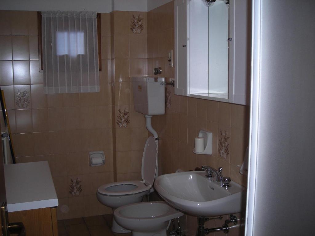 Residence Pian Del Vino Pradelle Ruang foto